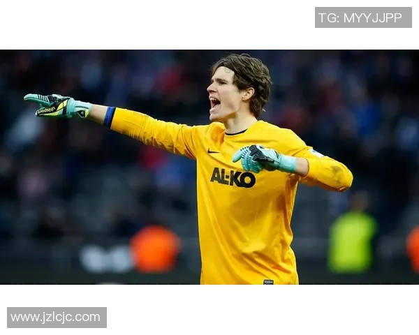 足球球星必备装备解析：腿护板的重要性与选择技巧详解